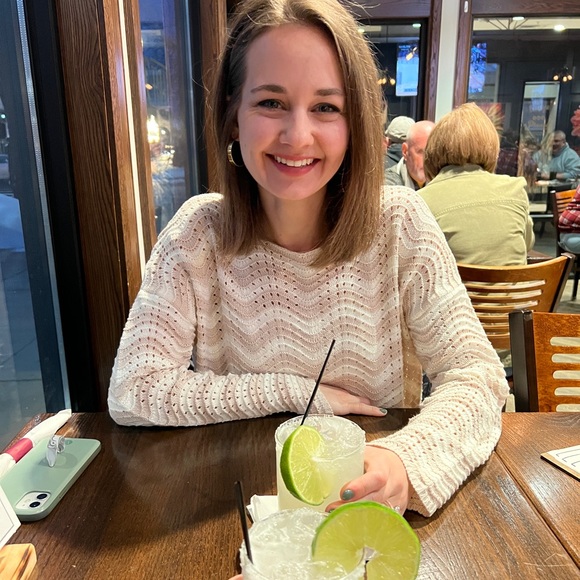 Meet your Posher, Brit - Picture 3 of 3